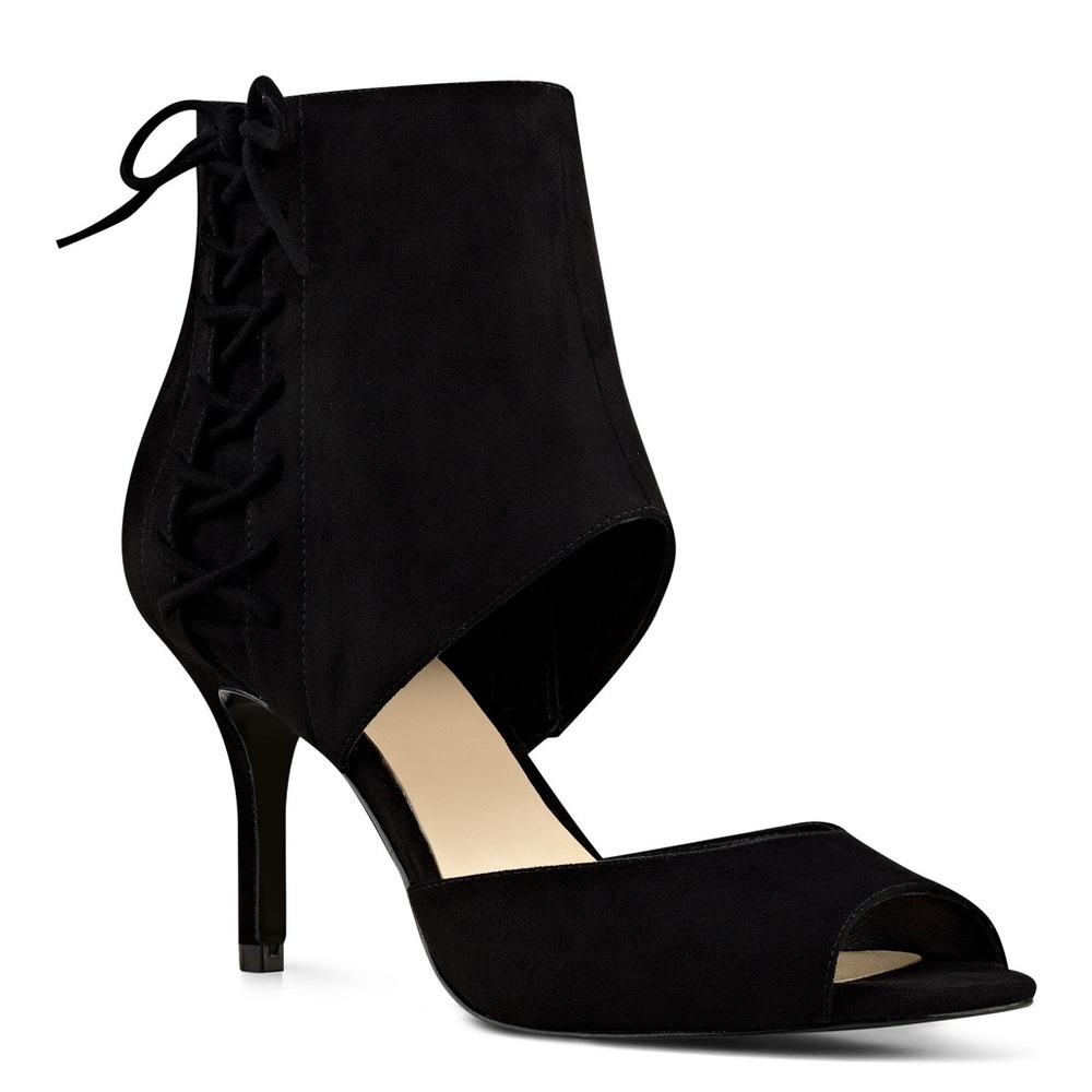 NWT Nine West Goldenone Cuffed Sandal